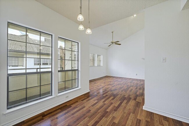 Foto del edificio - 3001 Cedar St