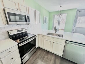 Building Photo - 6534 127th Street Court East