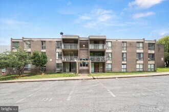 Building Photo - 7967 Riggs Rd