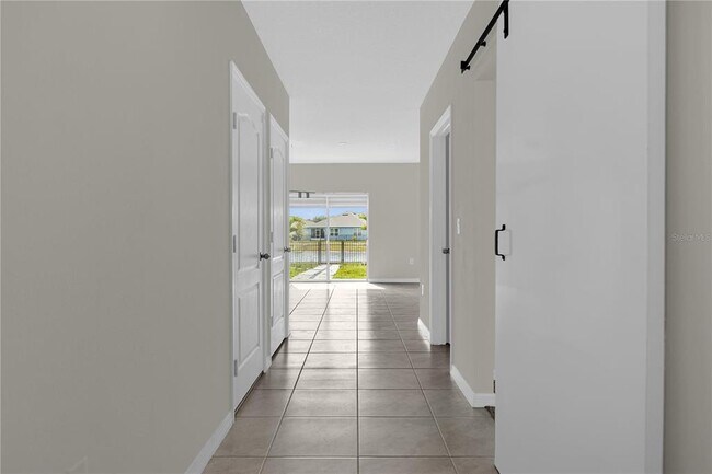 Building Photo - 529 Nicken Grove