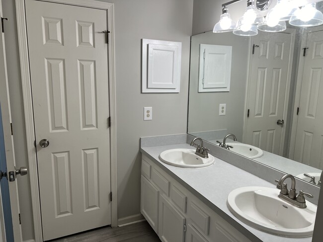 Photo - 11097 Barbizon Cir E House