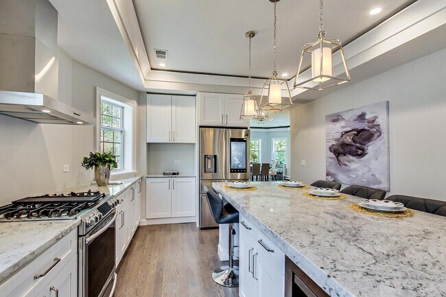 Foto del edificio - 5050 N Ridgeway Ave