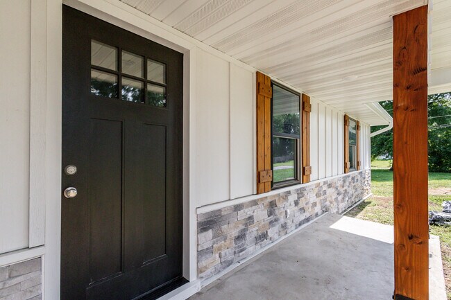 Foto del edificio - 25 Poplar Hill Dr