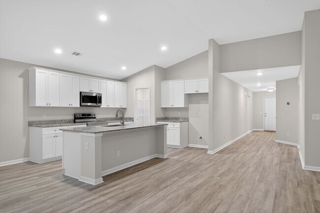 Foto del edificio - Modern Home near Pooler with Savannah Charm