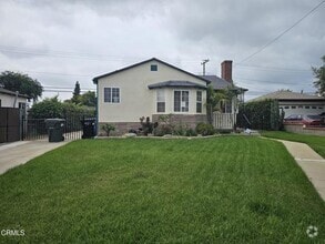 Building Photo - 341 Morris Pl