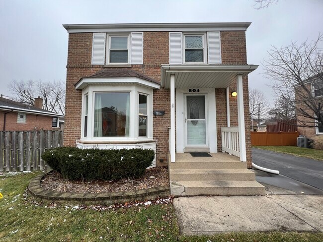 Building Photo - 804 Kemman Ave