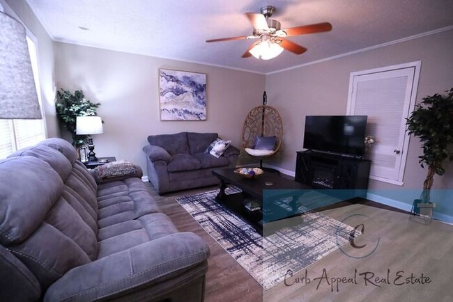 Foto del edificio - 4303 Aggie Rd