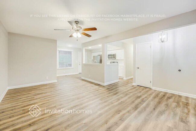 Building Photo - 691 Frankfort Dr