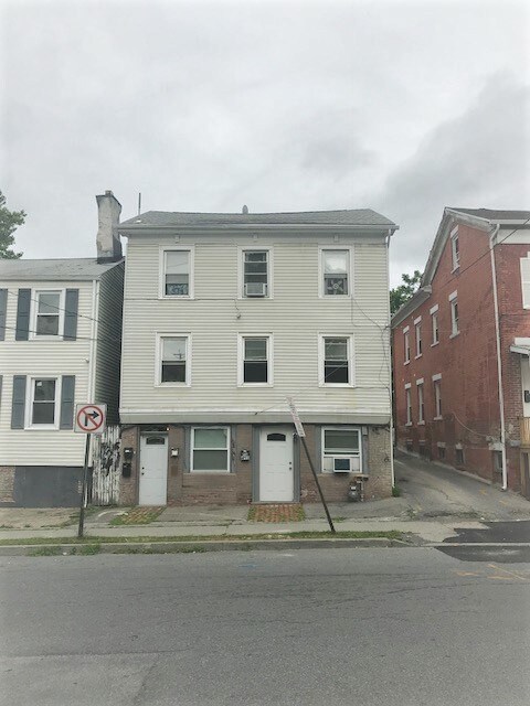 Primary Photo - 56 N Bridge St