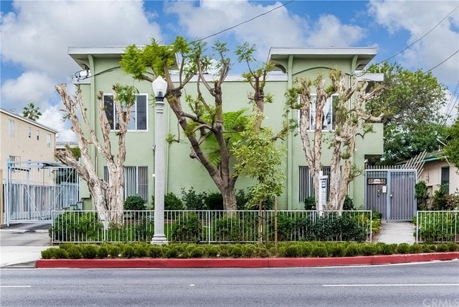 Building Photo - 1950 Cloverfield Blvd