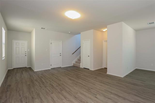 Building Photo - 5528 Eagle Point Dr