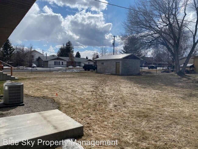 Foto del edificio - 3 br, 2 bath House - 103 N. TETON AVE
