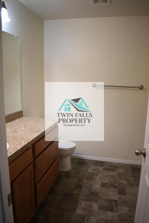 Building Photo - 909 Arrow Wood Ct