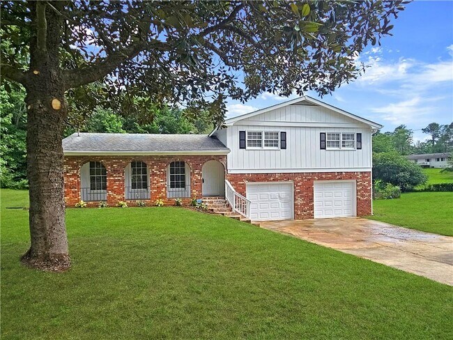Foto del edificio - 750 Pine Lake Dr NW