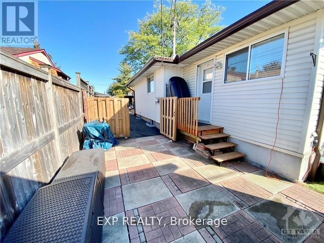 Photo du bâtiment - 1344 Avenue U