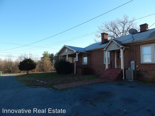 Building Photo - 5632 Old Walkertown Rd