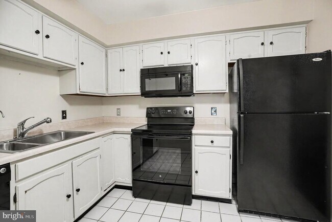 Foto del edificio - 205 Valley Stream Ln