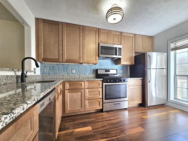 Foto del edificio - 7660 Willow Point Dr