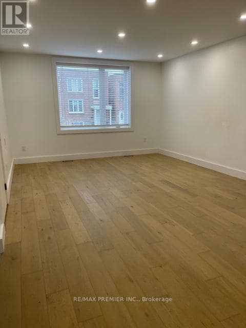 Building Photo - 45 Croham Rd