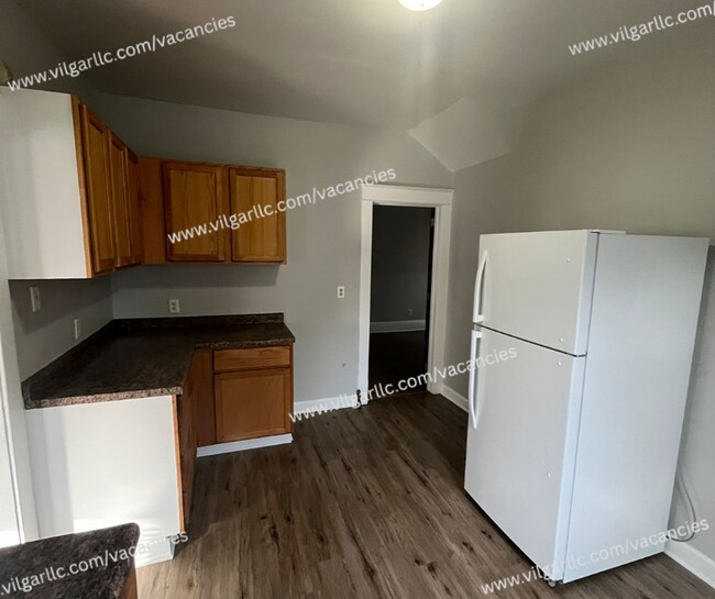 Foto del edificio - 677 Tyler St