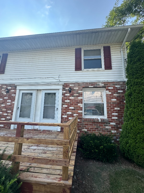 302 N Main St