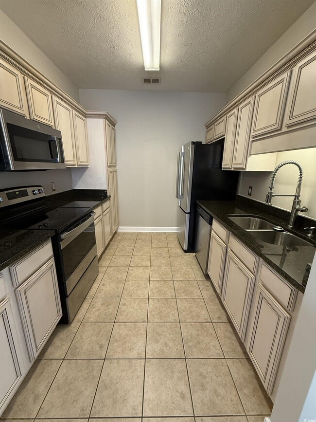 Building Photo - 213 Wando River Rd Building Photo - 213 Wando River Rd