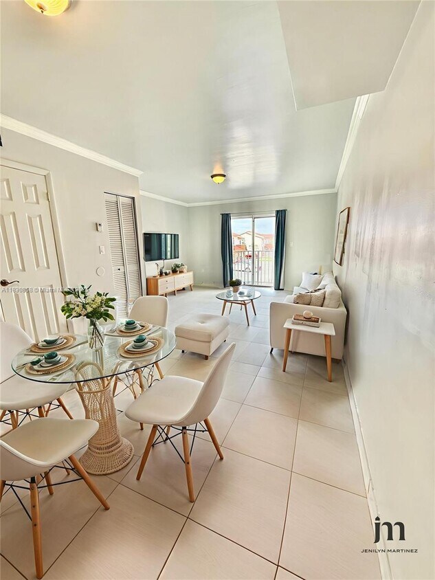 Foto principal - 3011 W 76th St