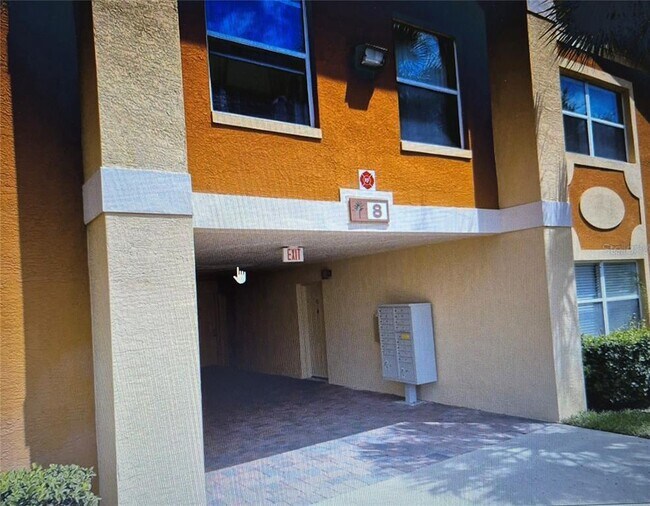 Foto del edificio - 4600 E Moody Blvd