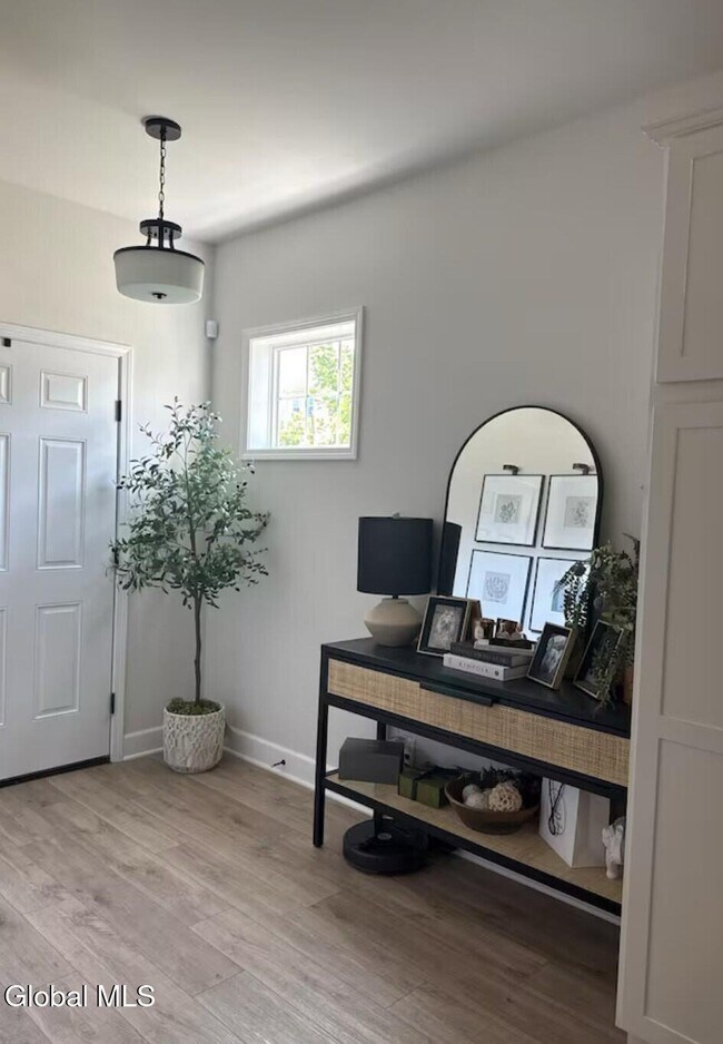 Foto del edificio - 2 Blair Ct