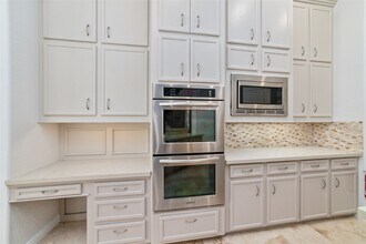 Building Photo - 32610 Whitburn Trail