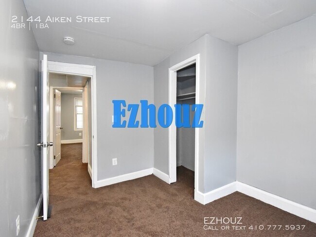 Building Photo - 2144 Aiken St