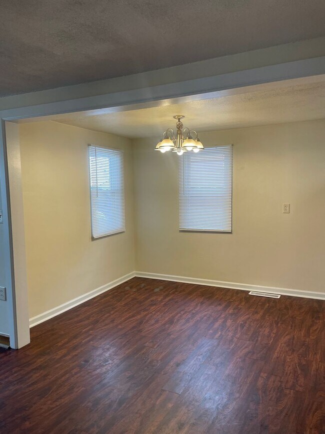 Foto del edificio - 1144 Prince Dr