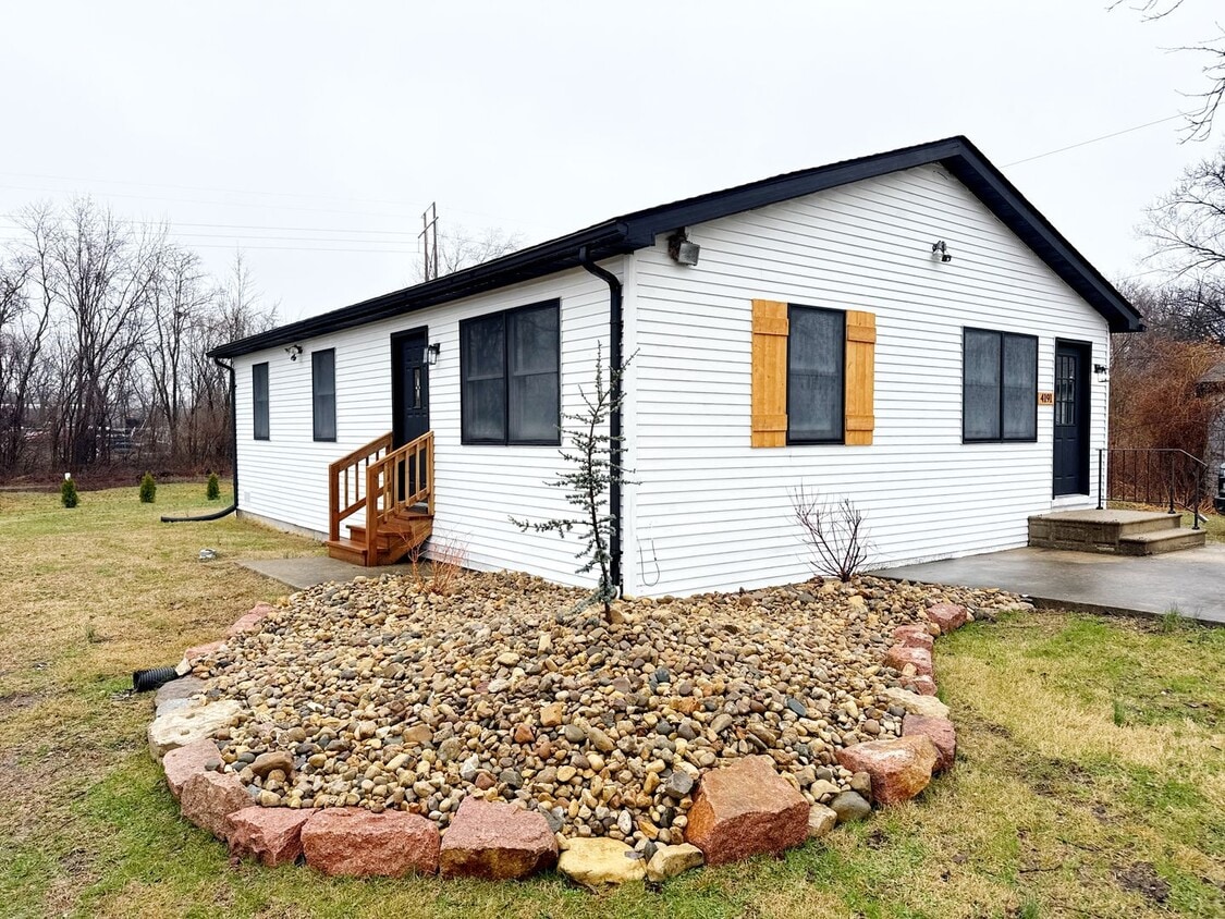 Photo - Move in Ready - 4191 State Route 162, Pontoon Beach