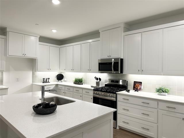 Foto del edificio - 4737 Spinner St