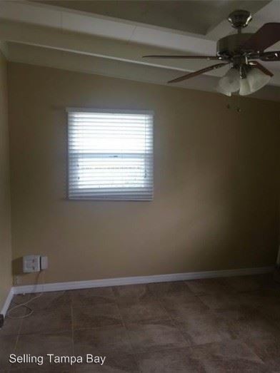 Building Photo - 3 br, 1 bath House - 4104 W Mango Ave