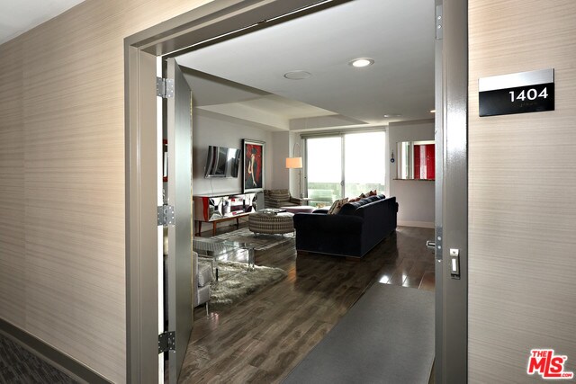 Foto principal - 7250 Franklin Ave