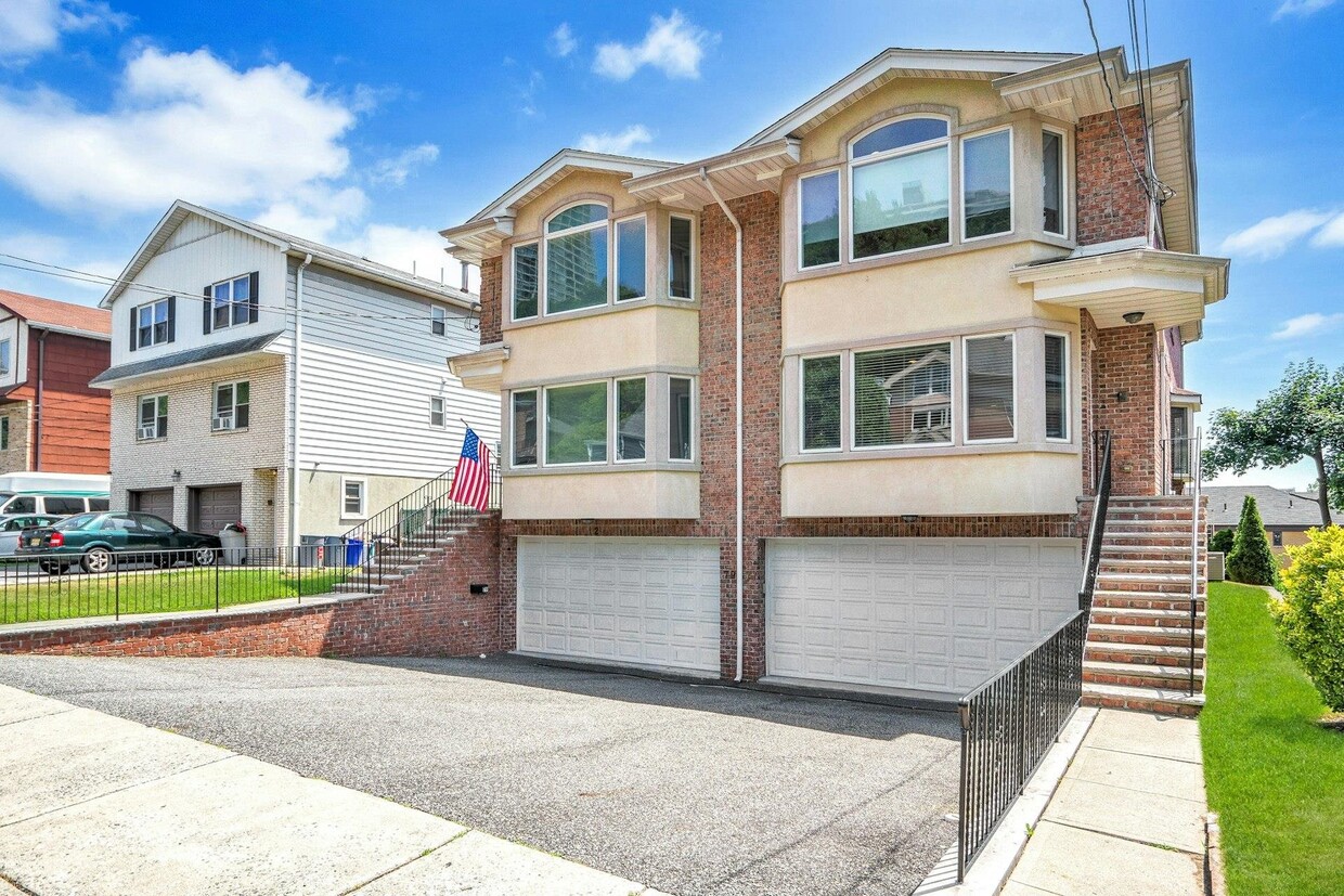 Foto principal - 79 Myrtle Ave