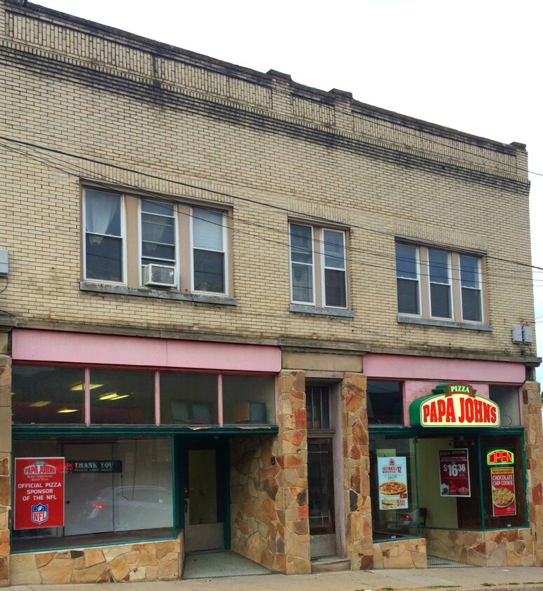 Primary Photo - 2928 W Liberty Ave
