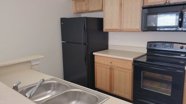 Building Photo - 5162 Hunters Point Ln