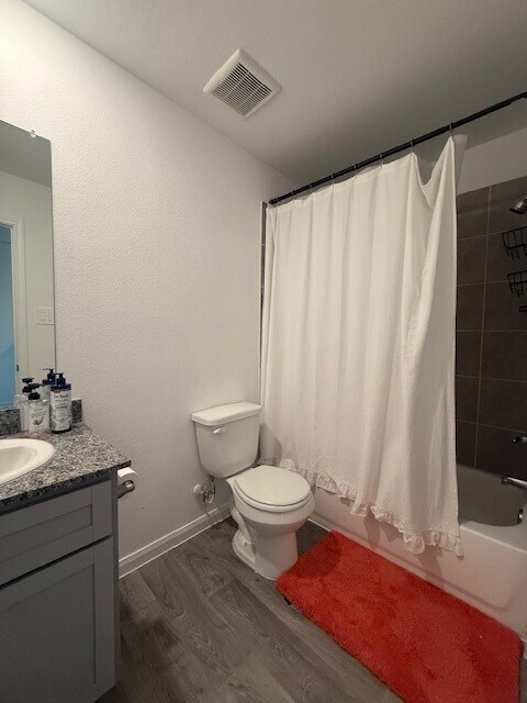 Foto del edificio - 16400 Jasmine Marie Pl