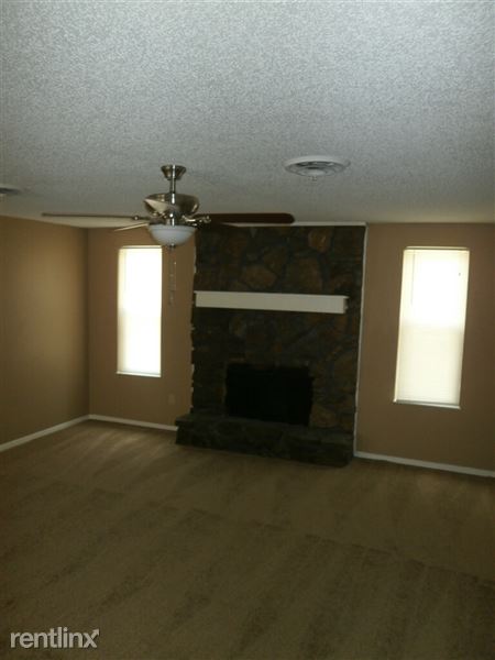 Building Photo - 4419 Castle Heights Dr