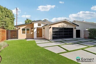 Building Photo - 4656 Greenbush Ave