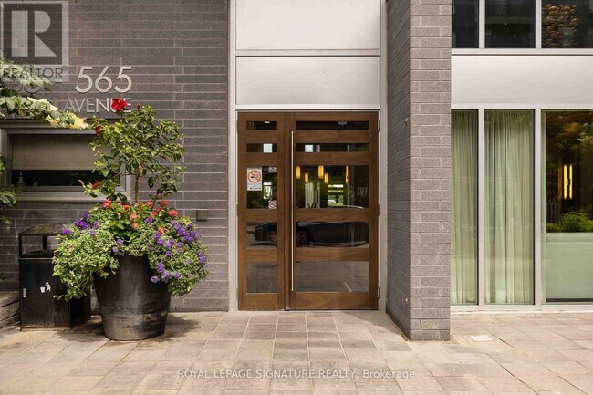 Building Photo - 565 Wilson Ave