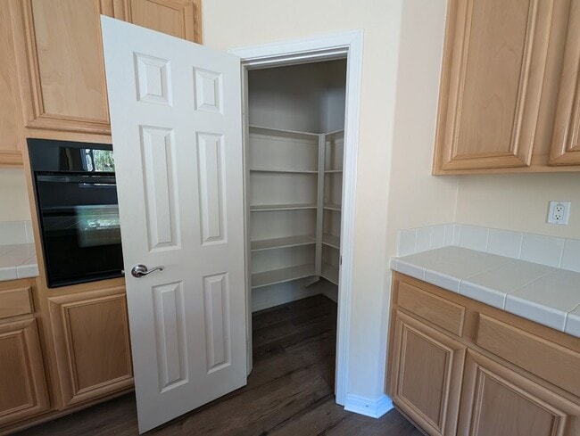 Building Photo - 17008 Spring Canyon Pl