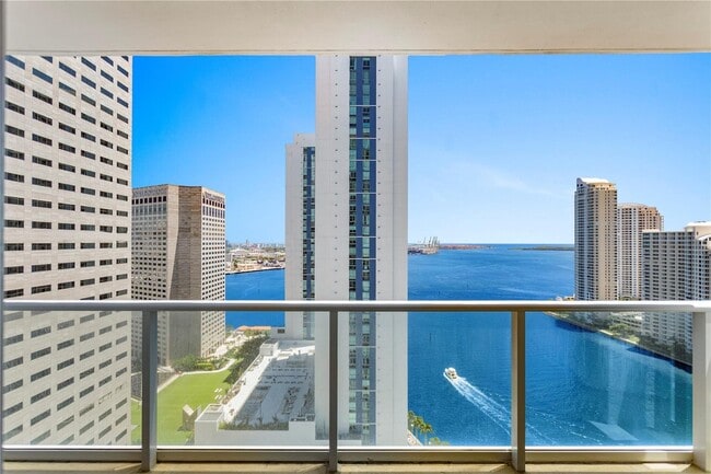 Building Photo - 300 S Biscayne Blvd