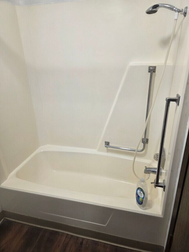 Foto del edificio - 1409 Belle Plaine