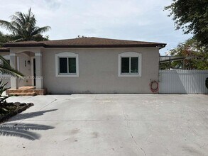 Building Photo - 1507 NW 100th St