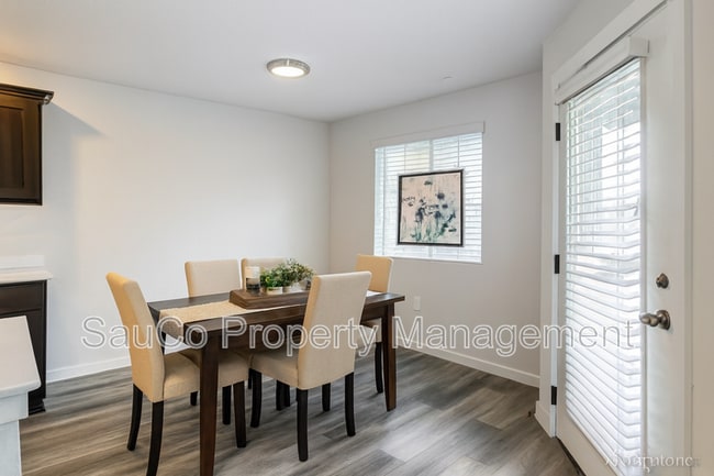 Foto del edificio - 2564 Hawthorne St