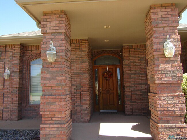 Foto del edificio - 2104 W Ray Ave
