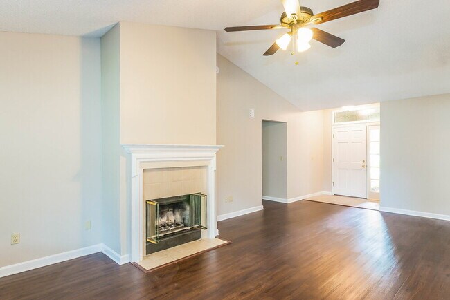 Building Photo - 10693 Eaglet Ct